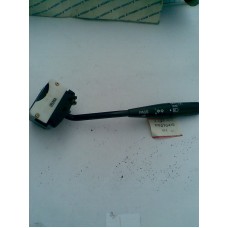 MB270415 MITSUBISHI LANCER KAPUT LASTİK SOL